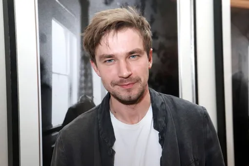 «Невестка — огонь»: мама Саши Петрова прокомментировала свадьбу сына