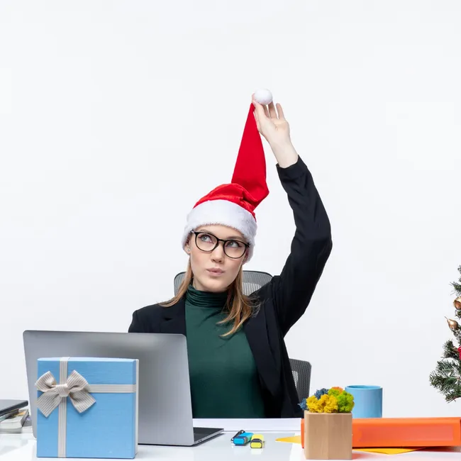 Как отдыхаем на новогодние праздники 2026: календарь выходных дней