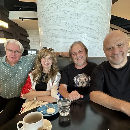 Елена Преснякова фото с коллективом «Самоцветов»