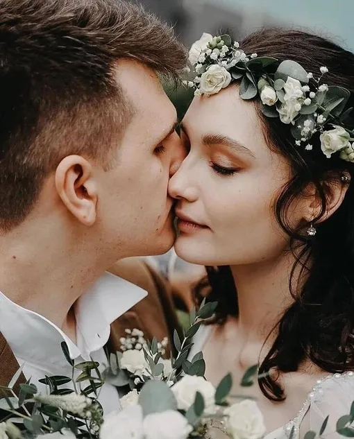 Свадьба Марии Михалковой-Кончаловской и Никиты Кузьмина осенью 2020 года Свадьба Марии Михалковой-Кончаловской и Никиты Кузьмина осенью 2020 года