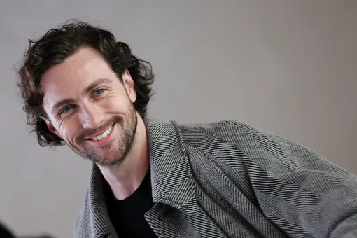 Аарон Тейлор-Джонсон стал послом модного дома Армани Аарон Тейлор-Джонсон стал послом модного дома Армани