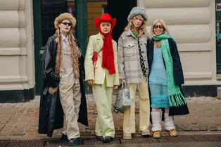 Многослойность, игра фактур: как модно и тепло одеться в 2022 году