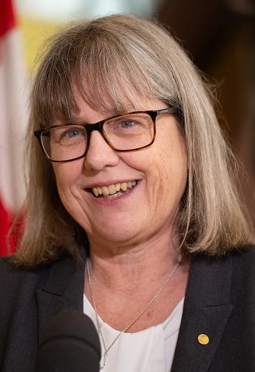 Донна Стрикленд