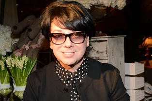 «Наша кутюрная парочка»: поклонники обсуждают фото Валентина Юдашкина с женой