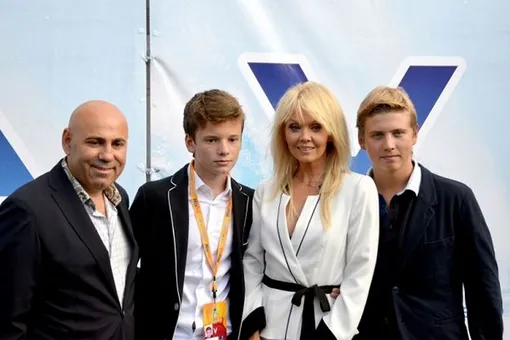 «Душу отдает!»: Киркоров показал сына Валерии «Душу отдает!»: Киркоров показал сына Валерии