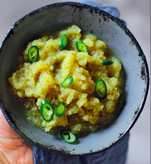 Фото и рецепт Елизаветы Малевой @elizavetamaleva, автора книги «Лето под крышкой. Модный гид по консервированию», Хлеб&Соль, 2020 г.