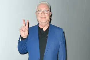 «За пародии дал мне денюжку!» Владимир Винокур показал, как играет с внуком