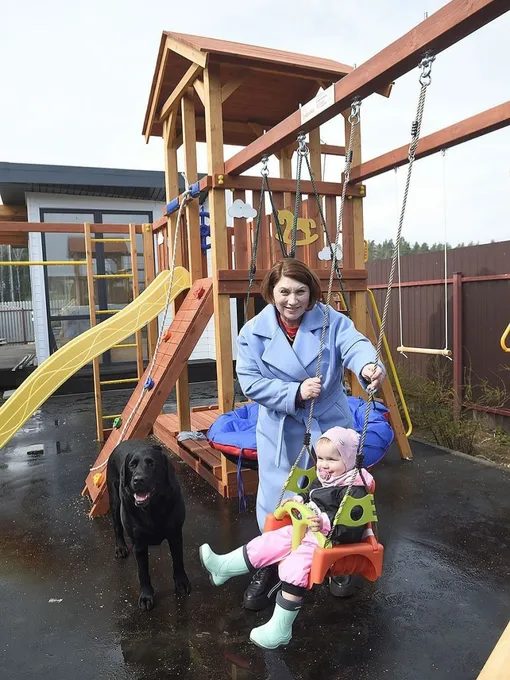 Роза Сябитова с внучкой Мирославой Роза Сябитова с внучкой Мирославой