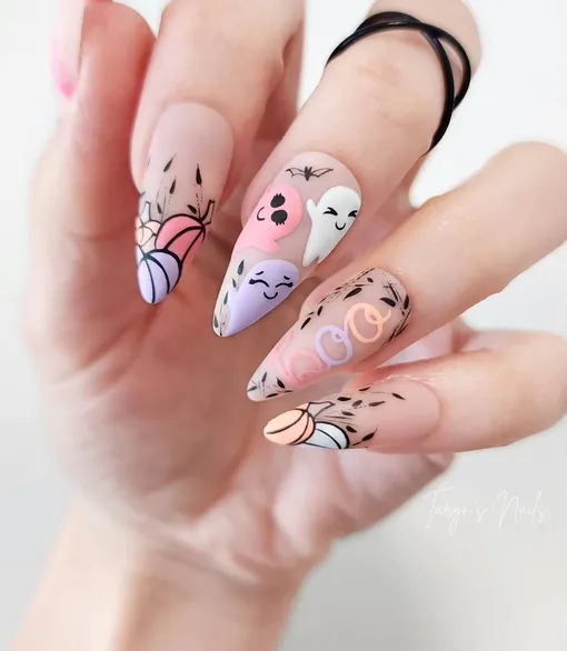 Маникюр на Хеллоуин 2025 года в романтичном стиле