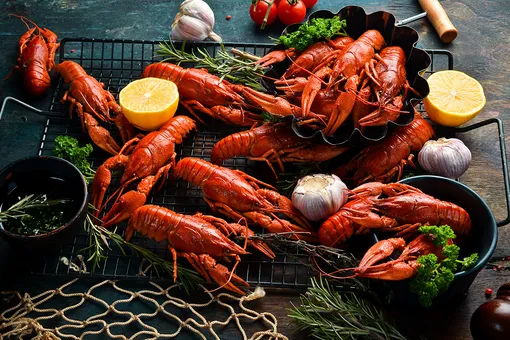 Рецепты звёзд: Ирина Безрукова варит бесподобных на вкус донских раков