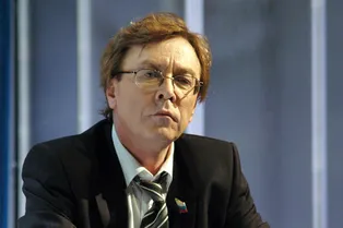 Умер исполнитель роли в передаче «Кабачок "13 стульев"» Олег Вавилов