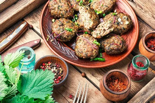 Картофельные котлеты с крапивой