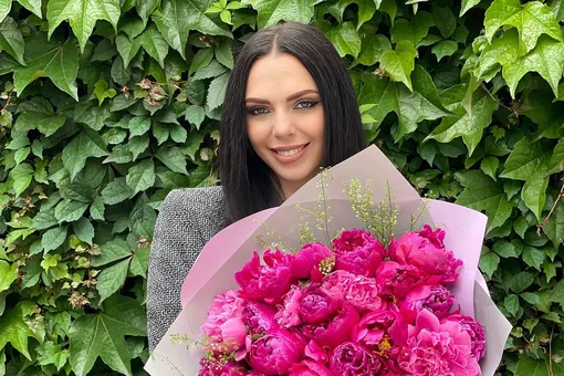 «Люблю тебя очень сильно»: Племянница Софии Ротару показала фото с мужем в годовщину брака «Люблю тебя очень сильно»: Племянница Софии Ротару показала фото с мужем в годовщину брака