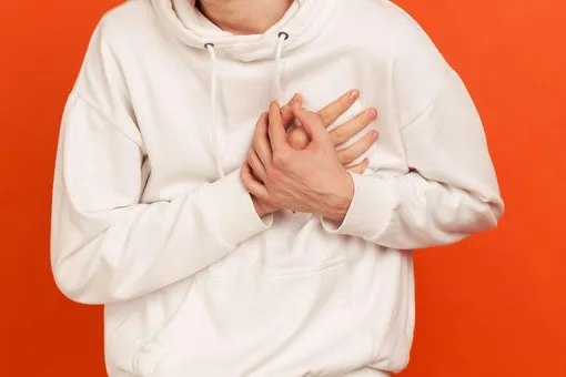 17-летний подросток пожаловался на боль в груди. В его сердце обнаружили булавку 17-летний подросток пожаловался на боль в груди. В его сердце обнаружили булавку