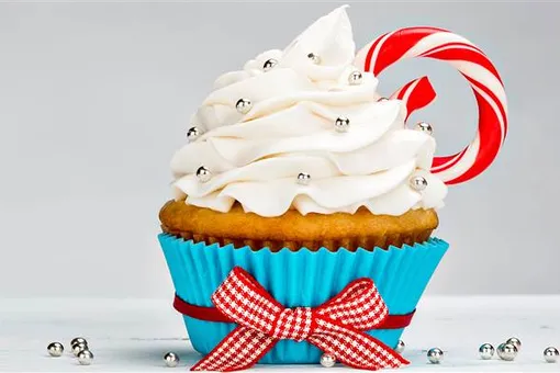 Сладкая опасность. Почему нельзя есть серебристый бисер, которым кондитеры украшают выпечку Сладкая опасность. Почему нельзя есть серебристый бисер, которым кондитеры украшают выпечку