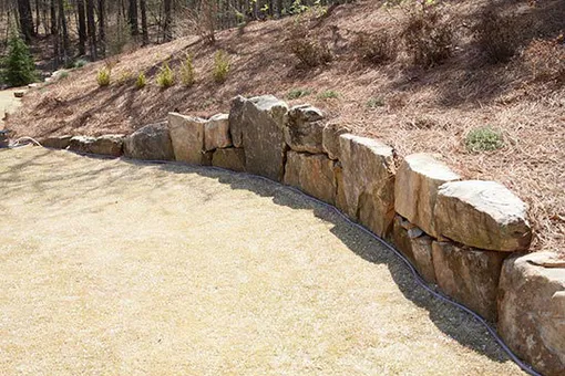 Как оформить подсветку на дачном участке без столбов и больших расходов: идеи с фото