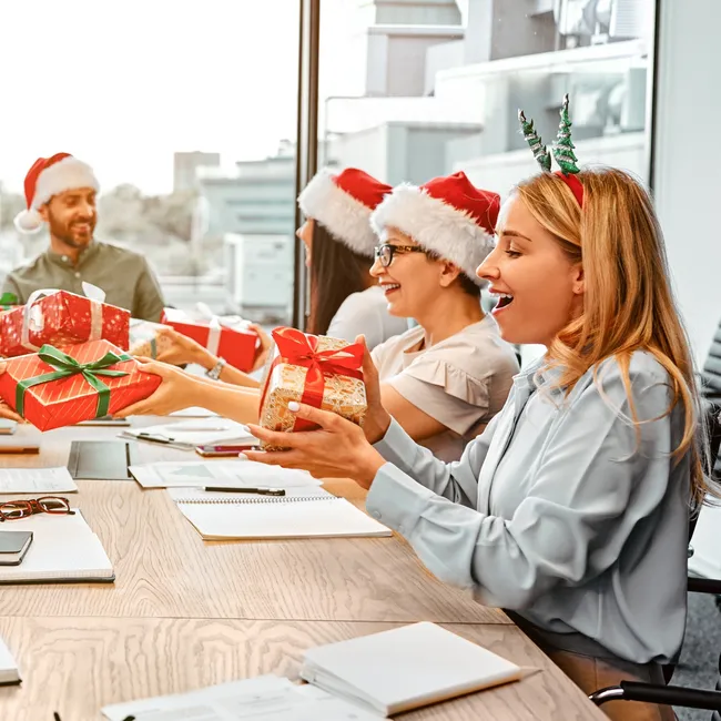 15 подарков для «Тайного Санты» не дороже 1000 рублей