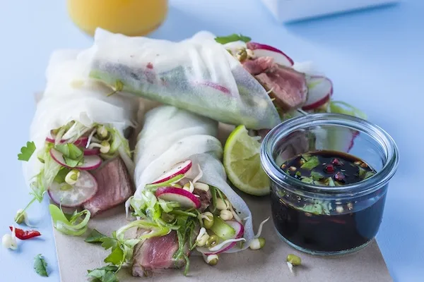 Спринг-роллы с говядинои