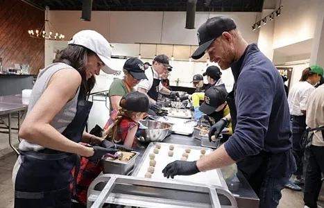 Меган Маркл, принц Гарри и принцесса Лилибет