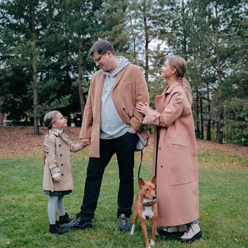 Гарик Харламов и Кристина Асмус с дочерью