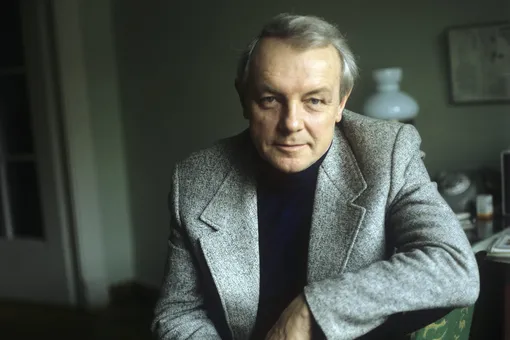 Не окончил школу, побывал в тюрьме: 6 малоизвестных фактов об актёре Кирилле Лаврове Не окончил школу, побывал в тюрьме: 6 малоизвестных фактов об актёре Кирилле Лаврове