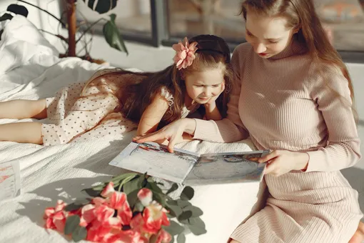 Телеканал «Ю» поздравляет с Днем матери