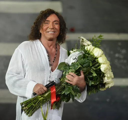 Пока Леонтьев не даёт концерты Пока Леонтьев не даёт концерты