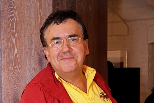 «Вот он, полюбуйтесь на красавца...»: Стас Садальский рассказал, кто мог сыграть его культовую роль Кирпича