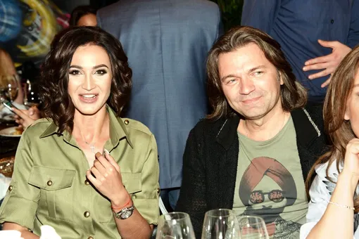 «Что же вы наделали»: Дмитрий Маликов шокировал подписчиков совместным фото с Ольгой Бузовой «Что же вы наделали»: Дмитрий Маликов шокировал подписчиков совместным фото с Ольгой Бузовой