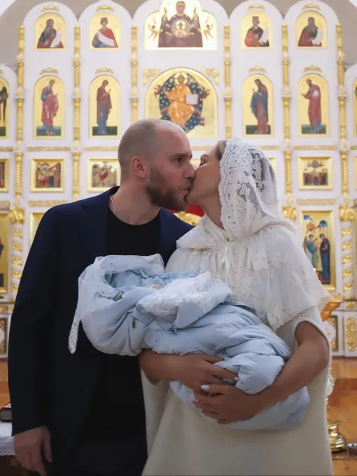 Мария Погребняк и Игорь Головинский с сыном Владимиром