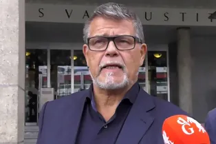 69-летний мужчина пытается уменьшить возраст через суд, чтобы знакомиться с молодыми девушками