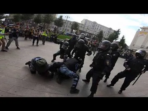 Нажми и смотри