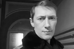 Названа причина смерти звезды сериалов «Шеф» и «Невский» Дениса Семенова