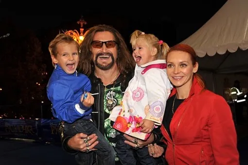 Никита Джигурда и Марина Анисина рассекретили пол и имя будущего ребенка Никита Джигурда и Марина Анисина рассекретили пол и имя будущего ребенка