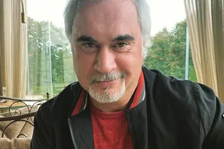 «Меня пытались называть пингвином»: Валерий Меладзе рассказал о своем детстве