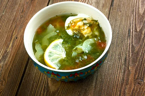 Как приготовить суп из щавеля с яйцом и зимой, и летом Как приготовить суп из щавеля с яйцом и зимой, и летом