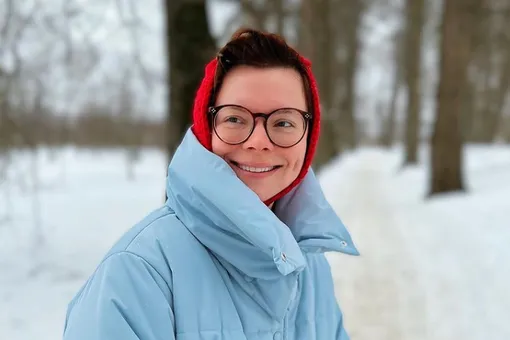 «Красота необыкновенная»: как выглядит жена Евгения Петросяна без очков «Красота необыкновенная»: как выглядит жена Евгения Петросяна без очков