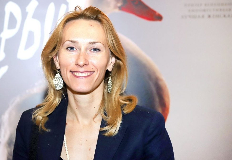 Кемпірлердің жалаңаш суреттерін тегін көріңіз