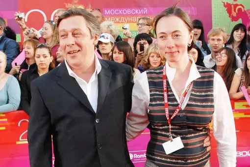 «Золотые уши России» и муж-француз: 10 фактов о бывшей жене Михаила Ефремова — Софье Кругликовой «Золотые уши России» и муж-француз: 10 фактов о бывшей жене Михаила Ефремова — Софье Кругликовой