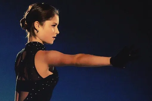 Фигуристка Юлия Липницкая завершила спортивную карьеру после лечения от анорексии Фигуристка Юлия Липницкая завершила спортивную карьеру после лечения от анорексии