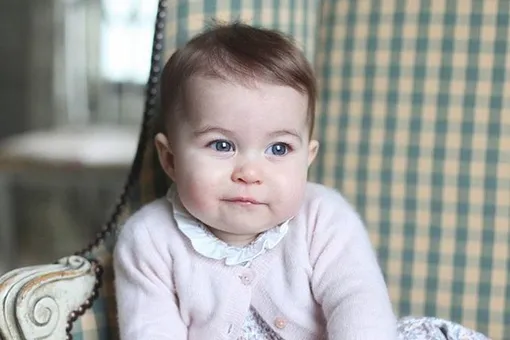 Принцессы тоже балуются: Шарлотта повторила выходку своего дяди