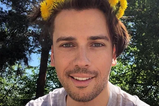 Максим Галкин опубликовал фотодоказательство того, что познакомился с Аллой Пугачевой за несколько десятилетий до свадьбы