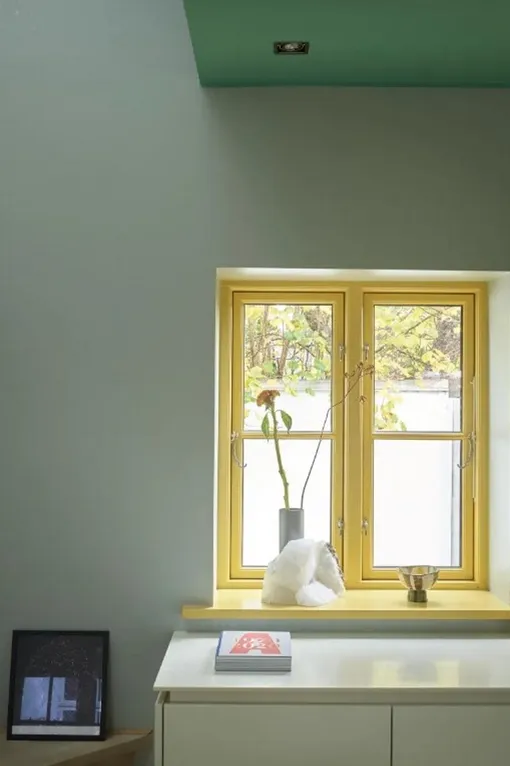 Желтый цвет привносит тепло в любое помещение Желтый цвет привносит тепло в любое помещение