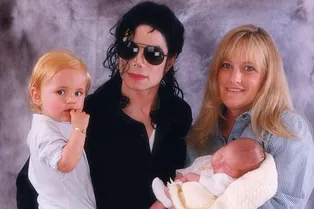 «У нас никогда не было интимной близости»: жена Майкла Джексона о жизни с певцом