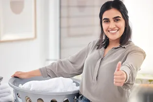 Зачем для стирки белья используют растительное масло, соль и перец? Зачем для стирки белья используют растительное масло, соль и перец?