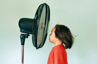 Как я выживаю в жару: бытовые лайфхаки, которые облегчают жизнь летом