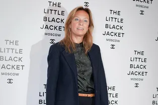 Алёна Долецкая выложила архивное фото с родителями в свой день рождения