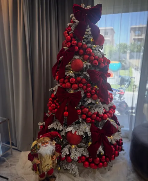 Спиральное украшение елки — новый тренд 2026 года. Сделать такой декор можно при помощи обычной проволоки. Этот способ декора — один из самых модных в год Огненной Лошади.. Спиральное украшение елки — новый тренд 2026 года. Сделать такой декор можно при помощи обычной проволоки. Этот способ декора — один из самых модных в год Огненной Лошади..