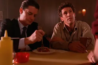 Как в кино: 10 рецептов из культовых фильмов и сериалов, которые легко повторить у себя на кухне