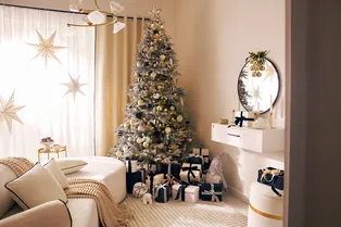Надоела классическая елка? Вот новые способы украсить дом к Новому году 2026 Надоела классическая елка? Вот новые способы украсить дом к Новому году 2026